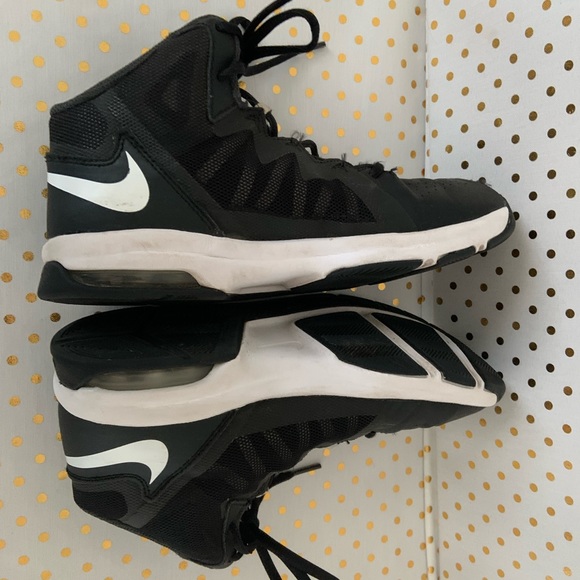 Nike Airmax Stutter Step 2 Basketball Shoe - Picture 5 of 9